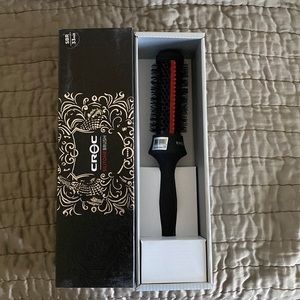 Brand new- CROC Silitone Hair Bursh (33mm)